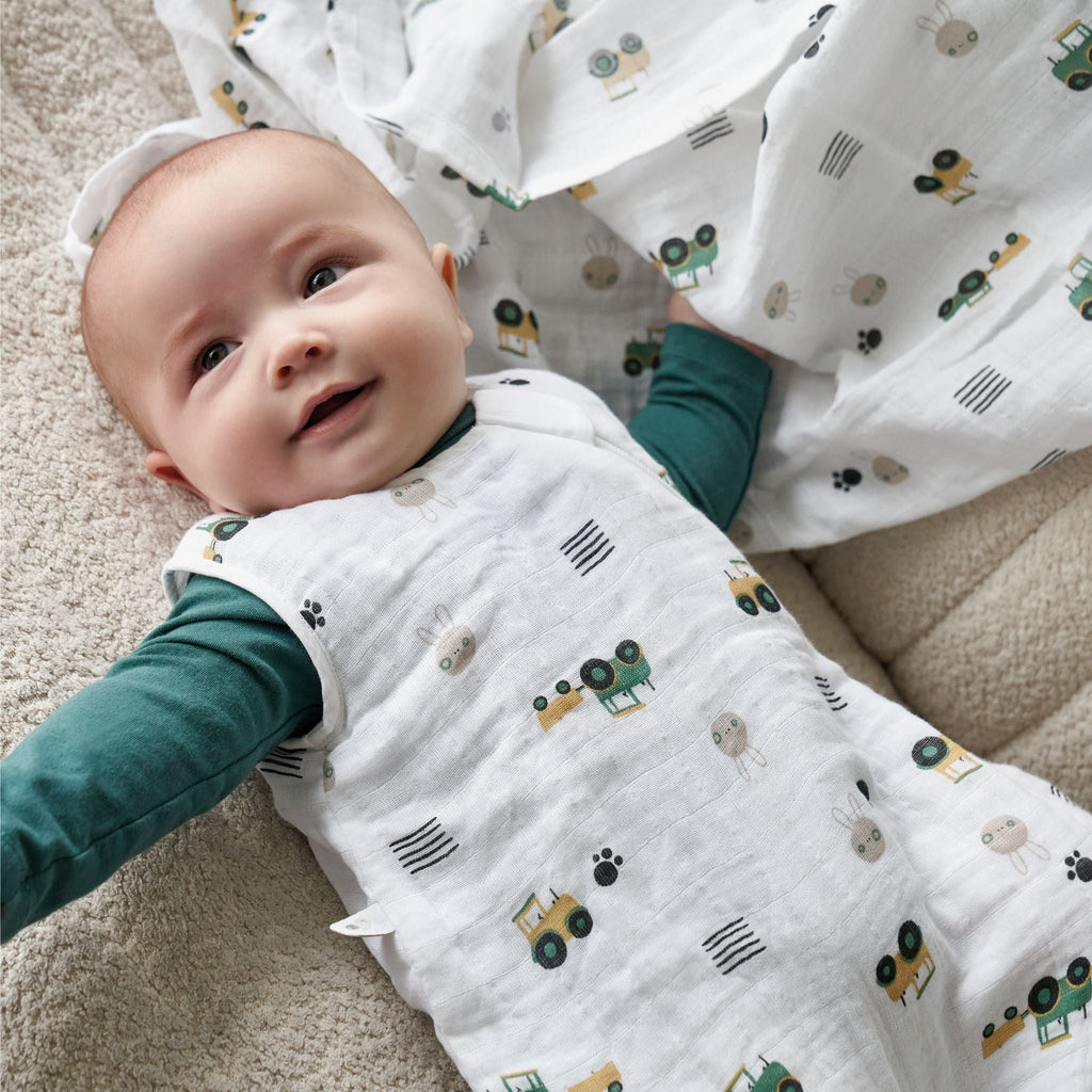 Perlimpinpin Cotton Muslin Swaddle - Tractors - The Mini Branch